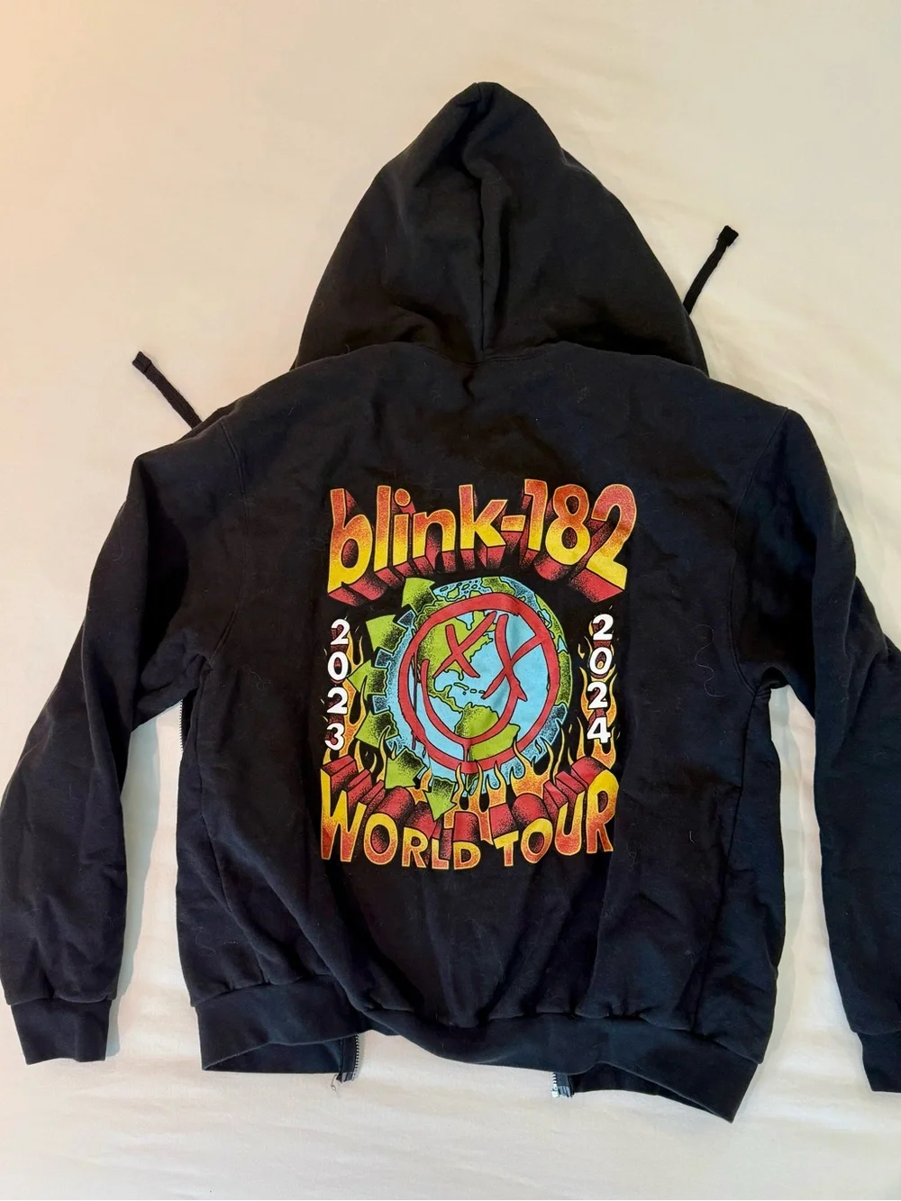 Blink-182 Black 2023-2014 World Tour Zip-Up Hoodie with Yellow/Red Logo - Picture 3 of 6